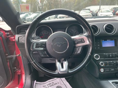 Used 2019 Ford Mustang Convertible w/ Black Accent Package image 16