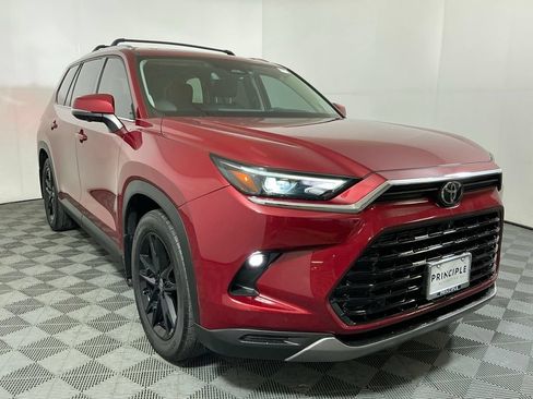 Used 2024 Toyota Grand Highlander AWD Hybrid image 4