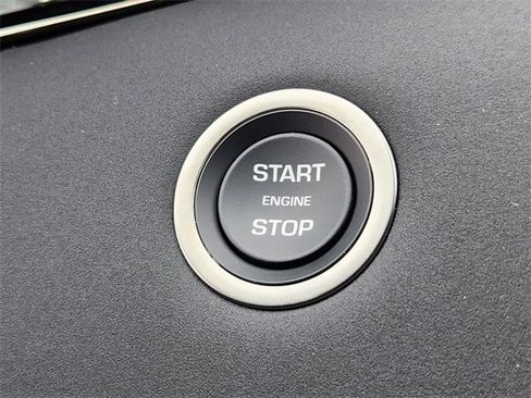 New 2024 Land Rover Range Rover Evoque S image 20