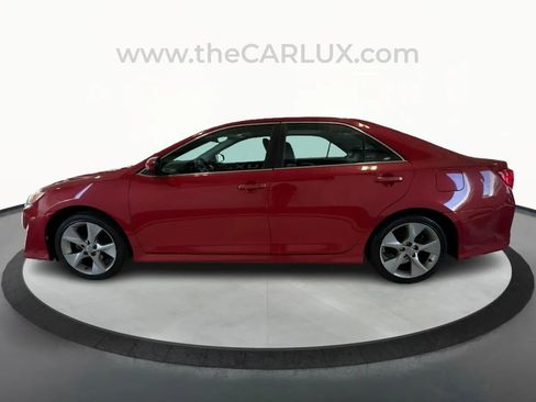 Used 2012 Toyota Camry LE image 4