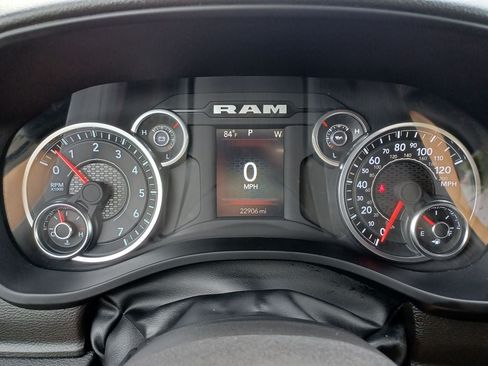 Used 2025 RAM 1500 Big Horn AWD/4WD image 11