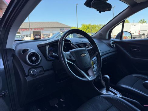 Used 2016 Chevrolet Trax LT w/ LT Convenience Package FWD image 11