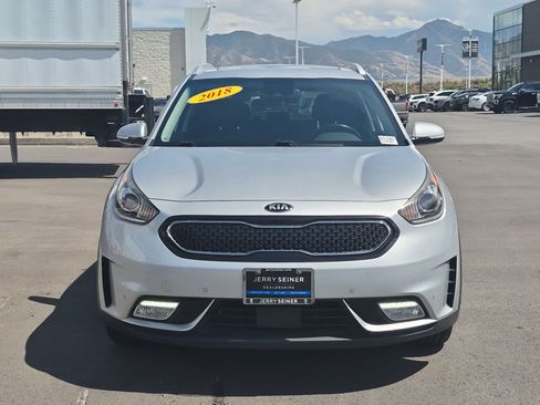 Used 2018 Kia Niro Touring FWD image 8