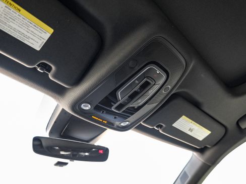 Used 2020 Audi Q8 Premium Plus image 31