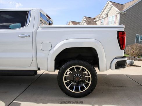 Used 2021 GMC Sierra 1500 SLT w/ SLT Premium Plus Package AWD/4WD image 5