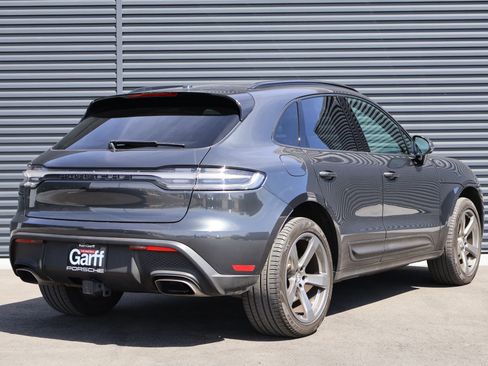 Certified 2023 Porsche Macan AWD/4WD image 10