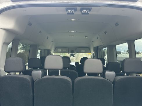 Used 2022 Ford Transit 350 XLT image 21