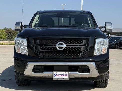 Used 2021 Nissan Titan SV w/ SV Convenience Package AWD/4WD image 7