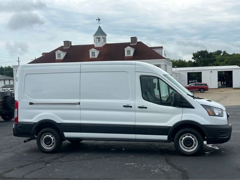 Used 2024 Ford Transit 250 148 Medium Roof w/ Load Area Protection Package RWD image 4