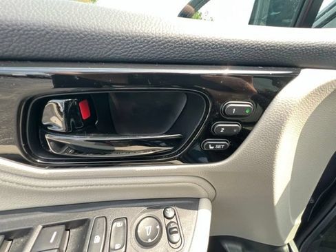 Used 2025 Honda Odyssey Elite image 24