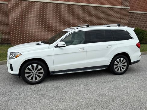 Used 2017 Mercedes-Benz GLS 450 4MATIC image 4