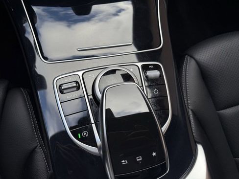 Used 2015 Mercedes-Benz C 300 Sedan image 22