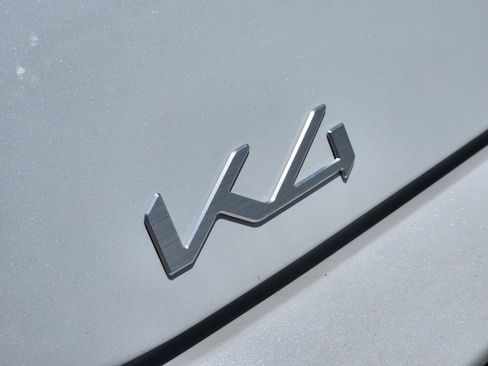 New 2026 Kia K4 LXS image 8