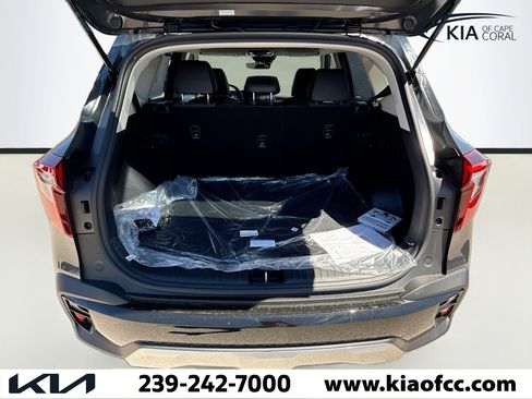 New 2026 Kia Seltos S image 12