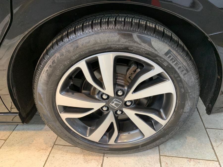 Used 2023 Honda Odyssey Touring image 14
