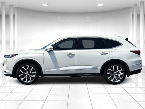 Used 2022 Acura MDX SH-AWD w/ Technology Package image 2