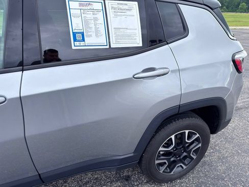 Used 2021 Jeep Compass Trailhawk AWD/4WD image 10