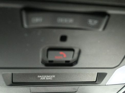 Used 2024 Toyota Tacoma TRD Off-Road image 27