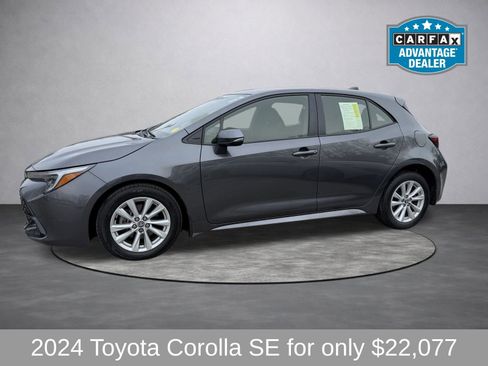 Used 2024 Toyota Corolla SE w/ SE Package FWD image 9