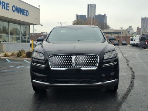 Used 2022 Lincoln Nautilus Reserve image 2