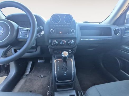 Used 2014 Jeep Patriot Sport w/ Power Value Group FWD image 11