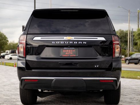 Used 2021 Chevrolet Suburban LT RWD image 12