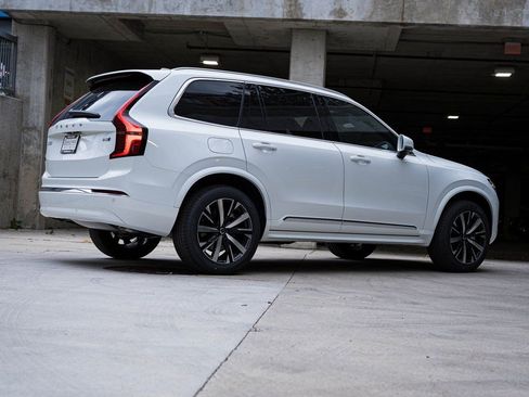 New 2026 Volvo XC90 B5 Core image 6