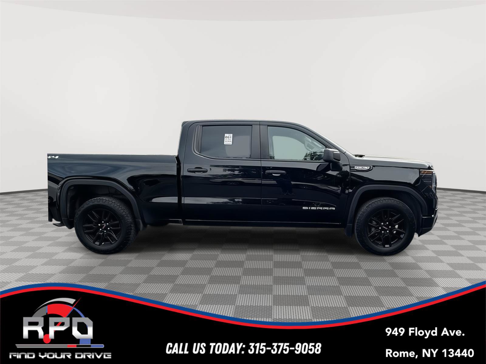 Used 2024 GMC Sierra 1500 Pro w/ Graphite Edition AWD/4WD image 5
