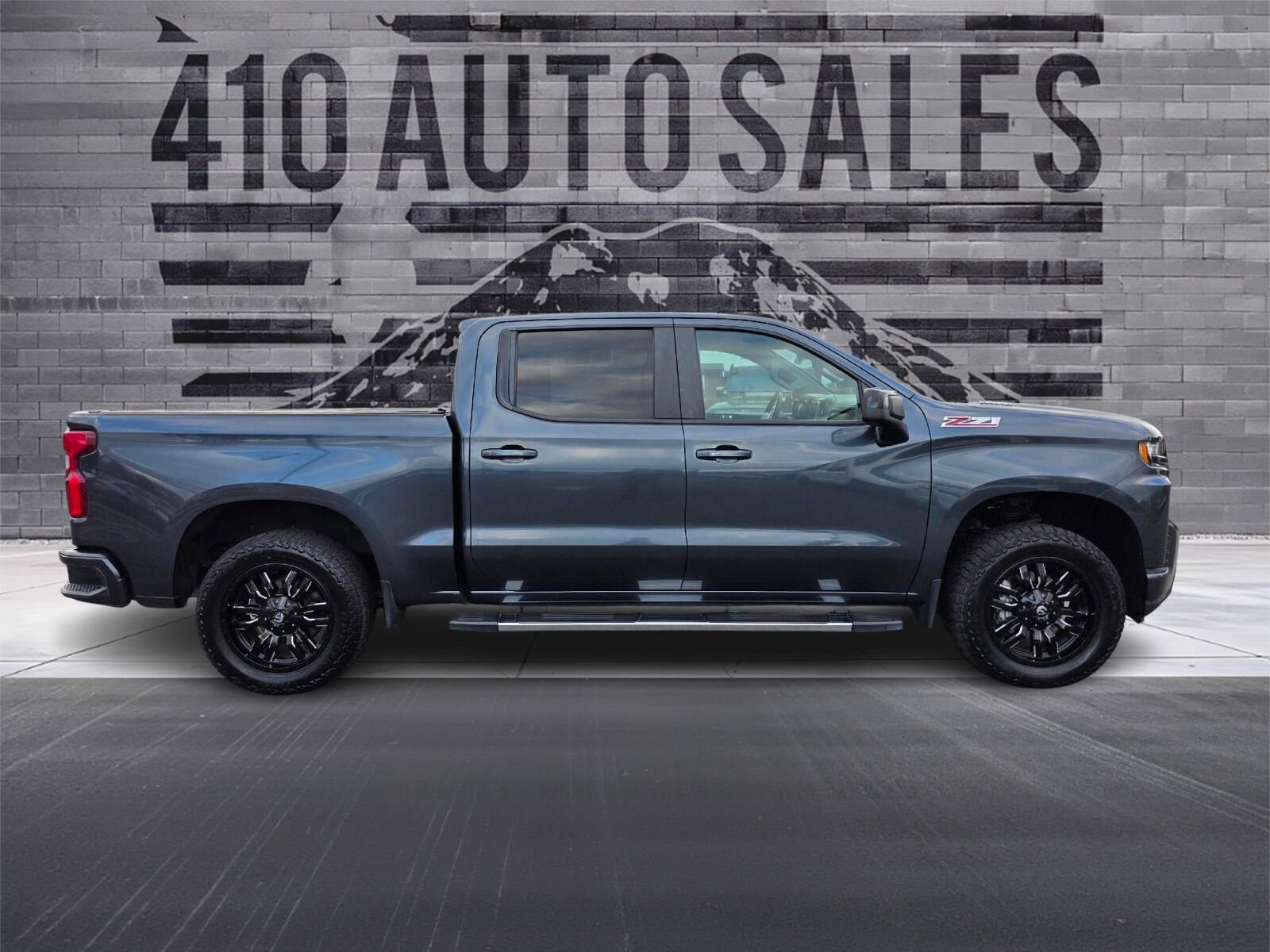Used 2020 Chevrolet Silverado 1500 RST AWD/4WD image 2