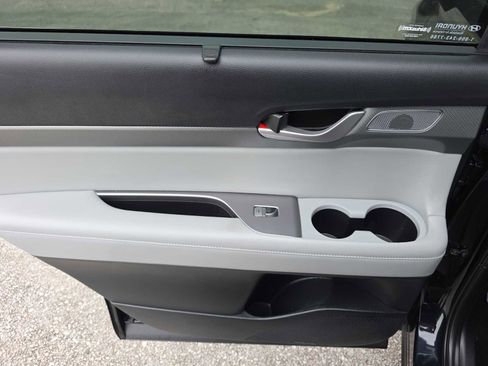 Certified 2024 Hyundai Palisade SEL image 34