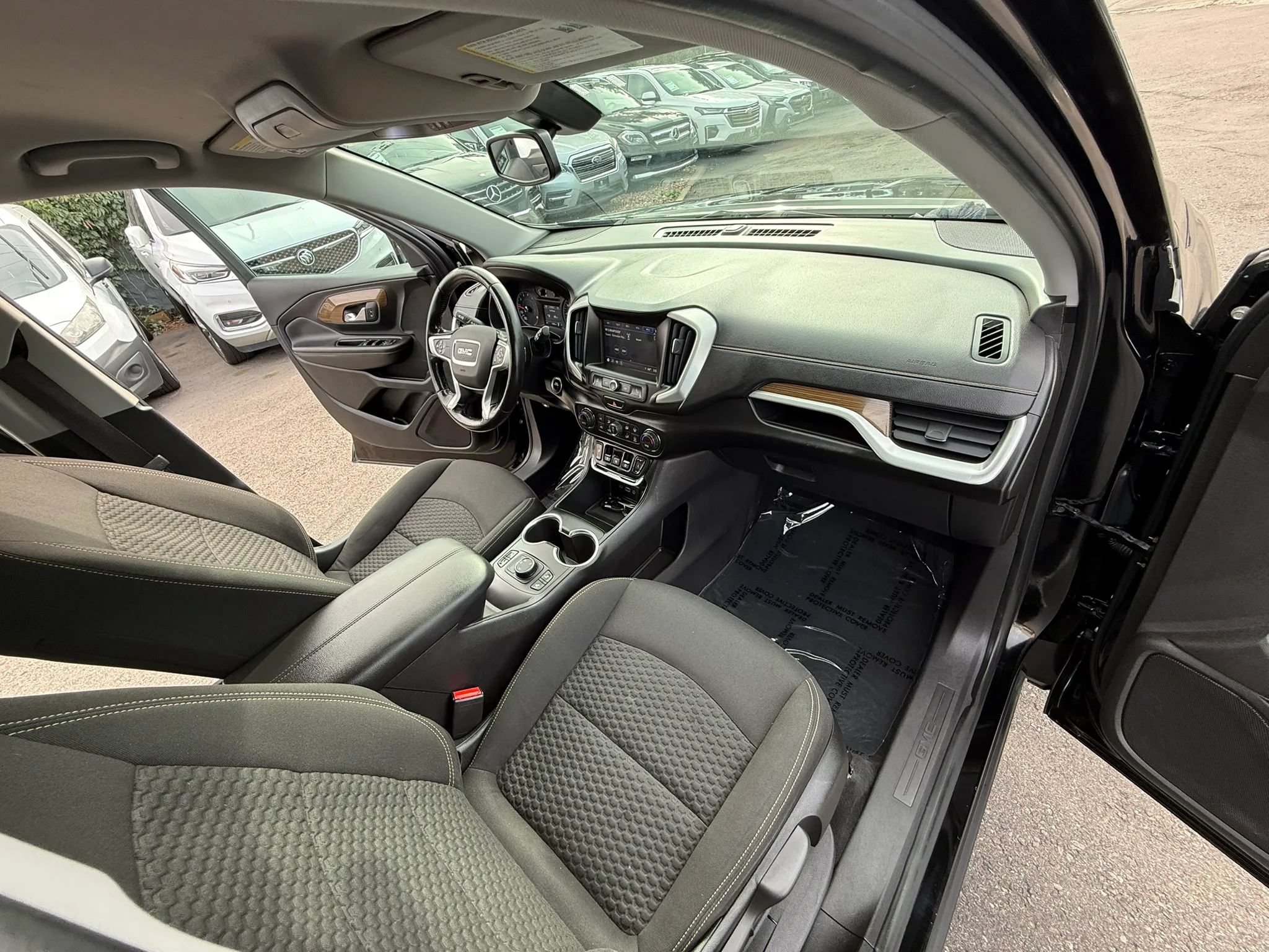 Used 2018 GMC Terrain SLE w/ Driver Convenience Package AWD/4WD image 23