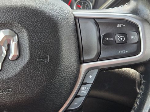Used 2024 RAM 2500 Big Horn AWD/4WD image 17