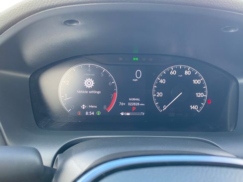 Used 2025 Honda HR-V Sport image 28