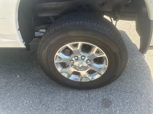 Used 2023 RAM 2500 Laramie AWD/4WD image 16