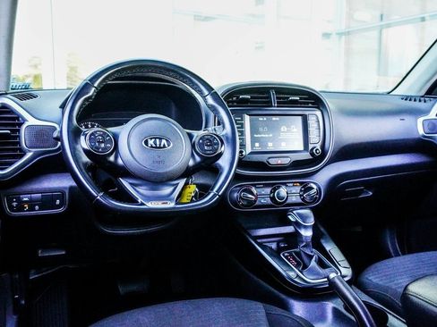 Used 2021 Kia Soul GT-Line FWD image 17