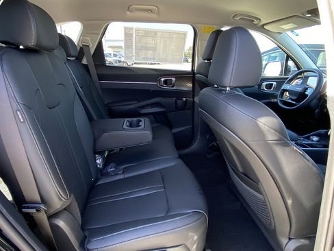 New 2026 Kia Sorento EX FWD image 21