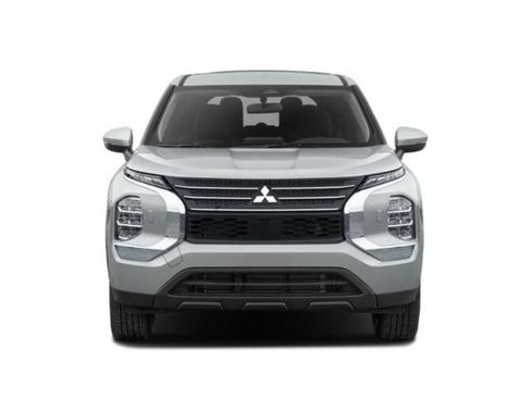 Used 2023 Mitsubishi Outlander ES FWD image 7