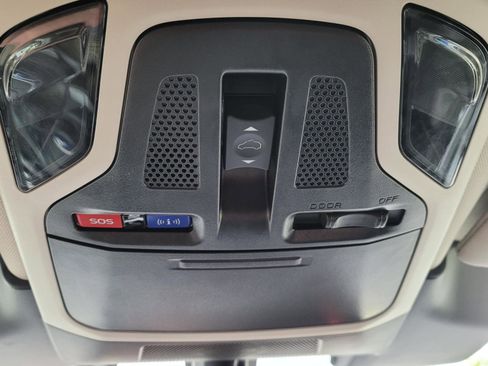 Certified 2025 Subaru Outback Onyx Edition image 31