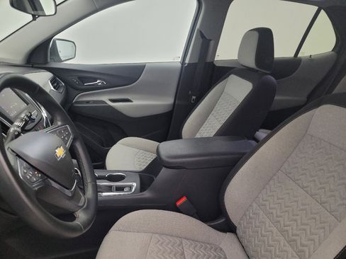 Used 2024 Chevrolet Equinox LT image 17