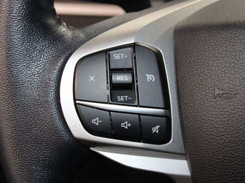Used 2021 Ford Explorer XLT RWD image 37