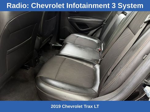 Used 2019 Chevrolet Trax LT w/ LT Convenience Package AWD/4WD image 10