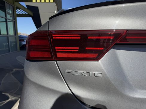 Used 2023 Kia Forte GT-Line w/ GT-Line Premium Package image 14