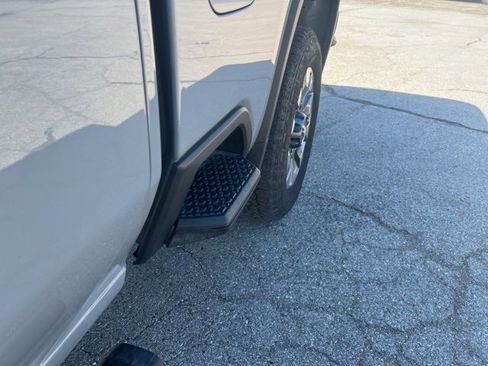 Used 2024 Chevrolet Silverado 2500 Custom w/ Custom Value Package image 24