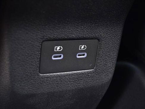 New 2025 Nissan Kicks SR image 27