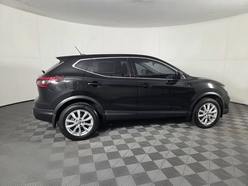 Used 2022 Nissan Rogue Sport S FWD image 5