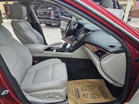Used 2014 Cadillac CTS Luxury RWD image 20