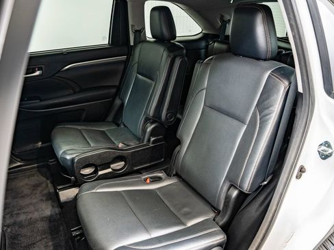 Used 2017 Toyota Highlander Limited w/ Protection Package #3 AWD/4WD image 46