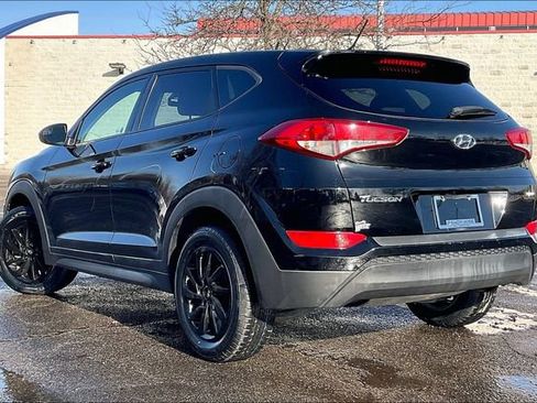 Used 2018 Hyundai Tucson SE image 12