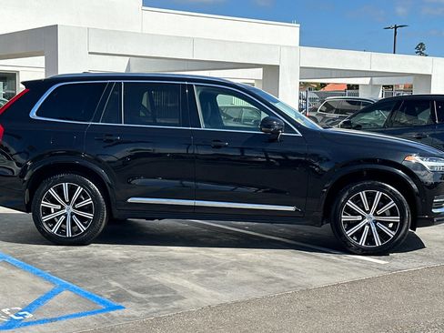 Certified 2025 Volvo XC90 B6 Plus image 3