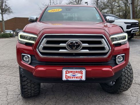 Used 2021 Toyota Tacoma Limited image 29